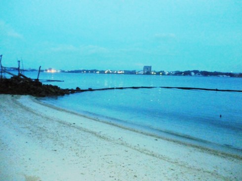 It's almost 6am in the morning. The sweet breeze. The beautiful colors.