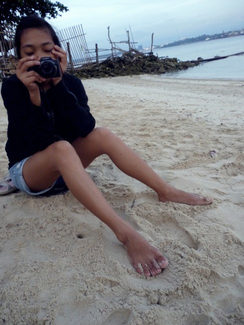 Daphne taking photos. My sweetest photographer